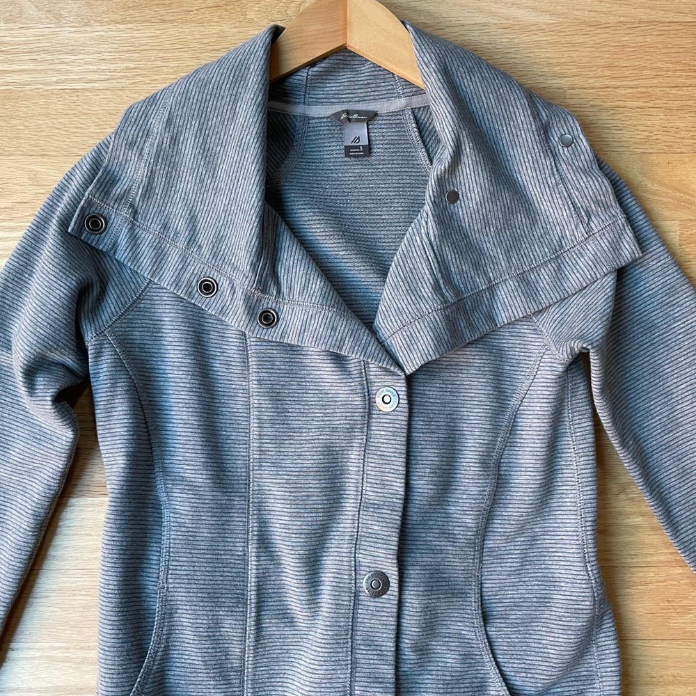 Women’s Eddie Bauer Snap Up Gray and Blue Jacket Size Small EUC - Picture 11 of 13